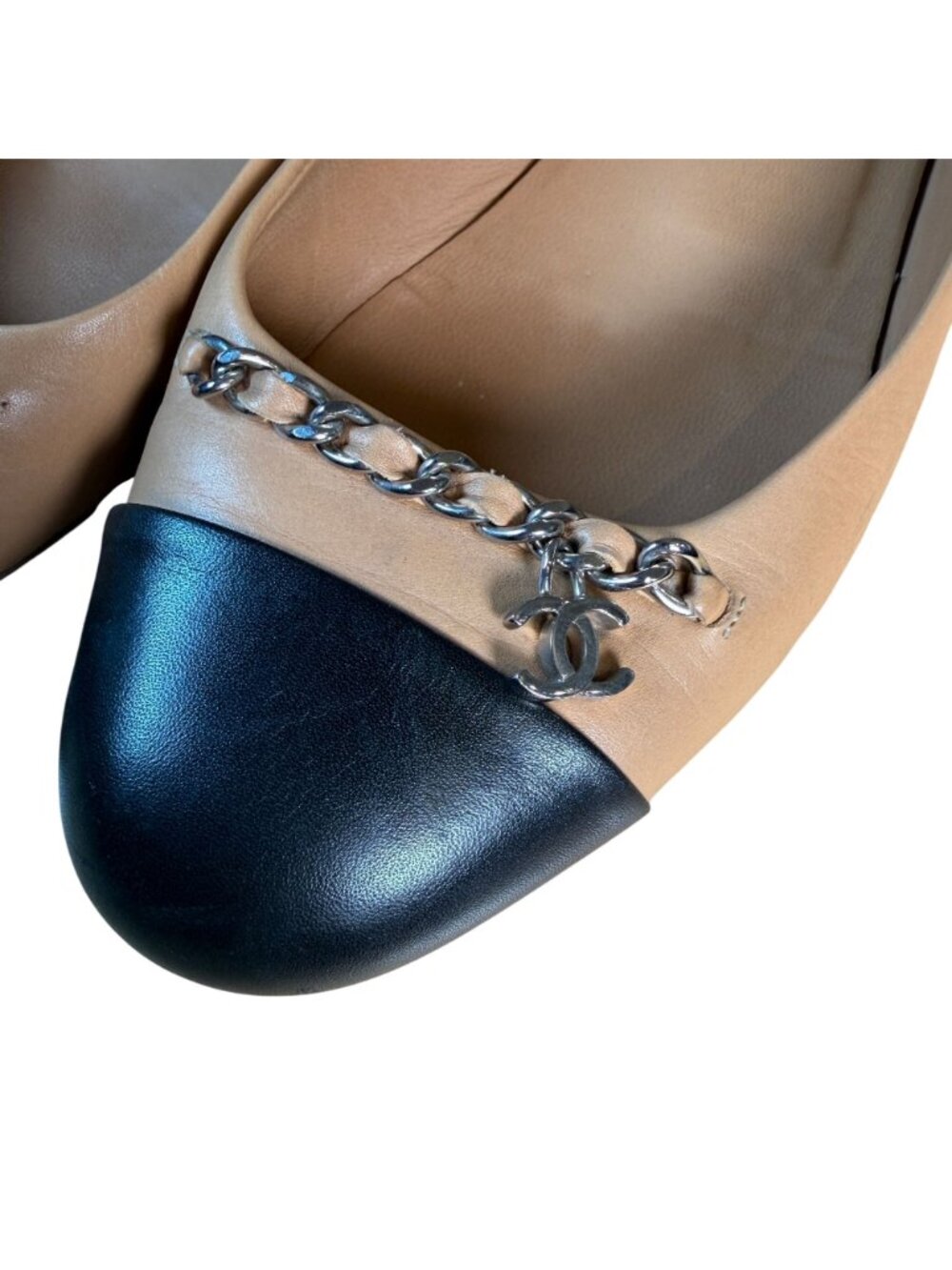 Chanel Beige and Black Cap Toe CC Chain Link Ballet Flats Size EU 40 - Picture 3 of 11